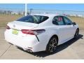 2019 Super White Toyota Camry SE  photo #9