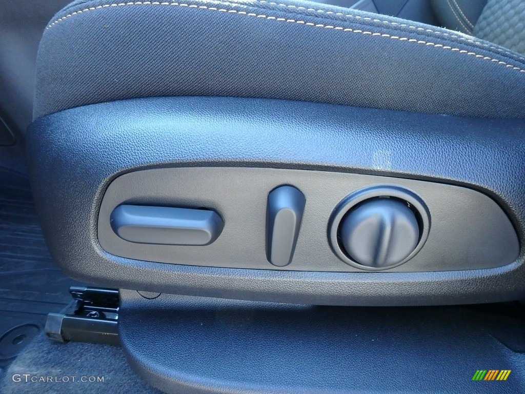 2019 GMC Terrain SLE AWD Controls Photo #130766868