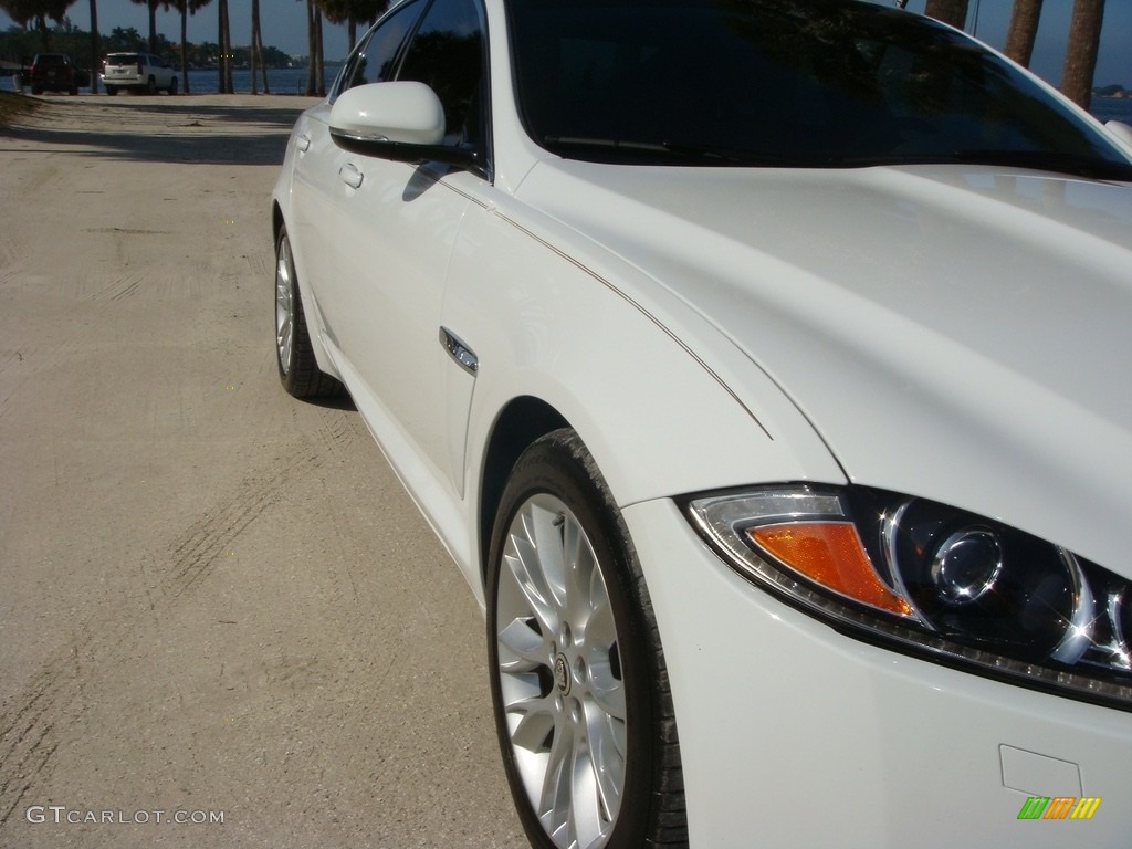 2013 XF 3.0 - Polaris White / London Tan/Warm Charcoal photo #9