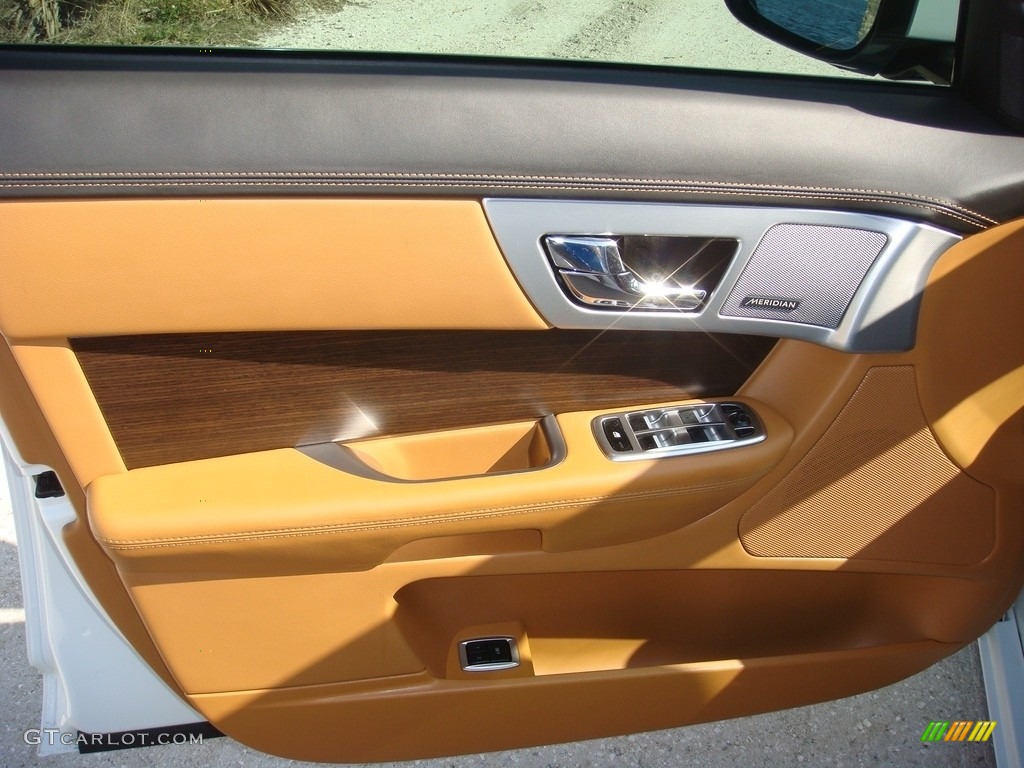 2013 XF 3.0 - Polaris White / London Tan/Warm Charcoal photo #13