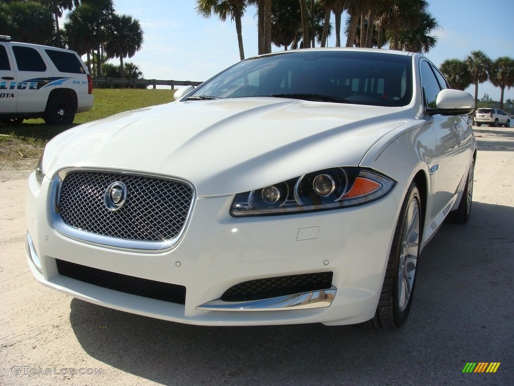 2013 XF 3.0 - Polaris White / London Tan/Warm Charcoal photo #30