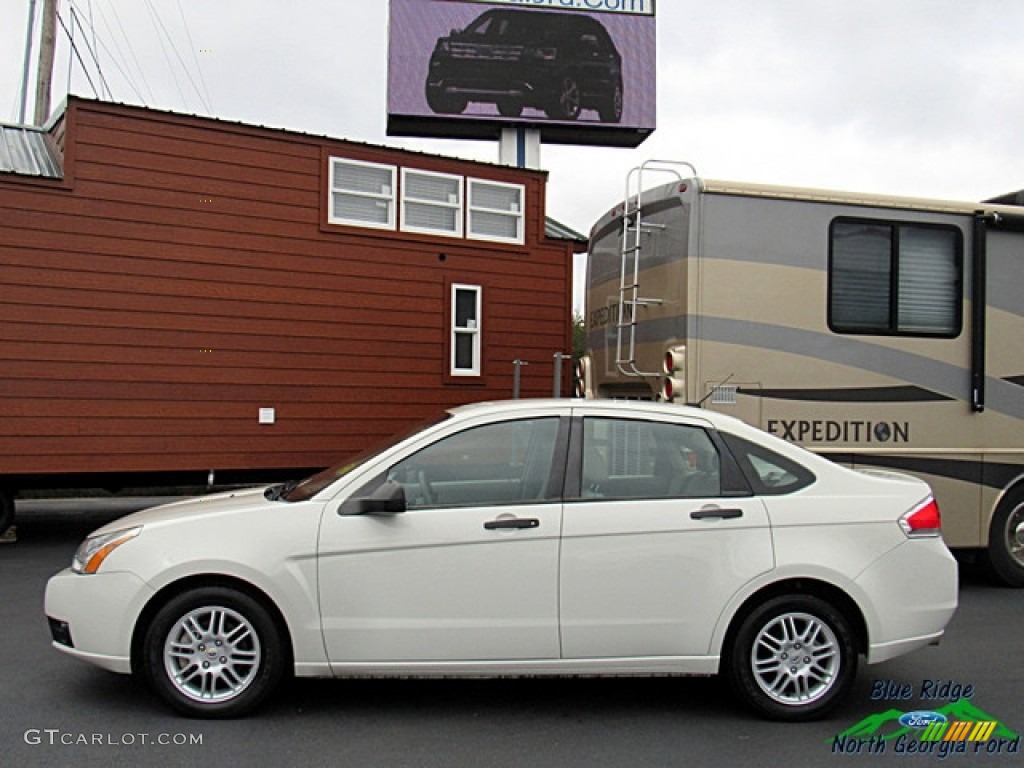 2011 Focus SE Sedan - White Suede / Medium Stone photo #2