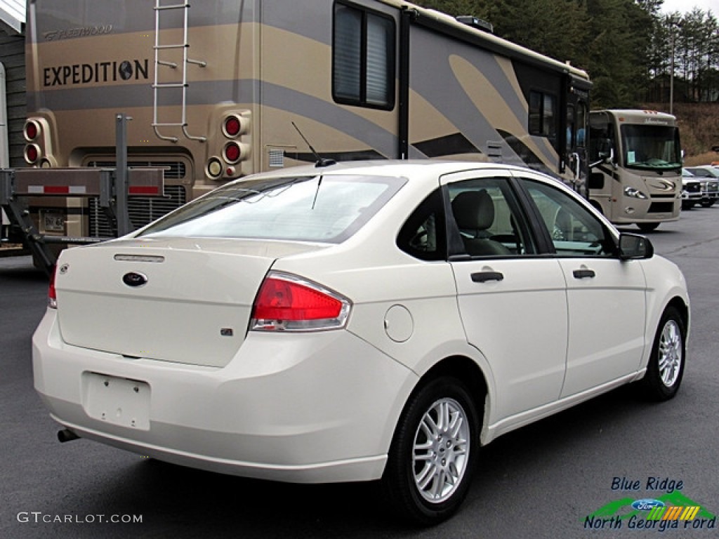 2011 Focus SE Sedan - White Suede / Medium Stone photo #6