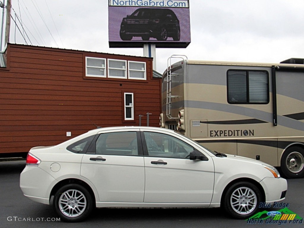 2011 Focus SE Sedan - White Suede / Medium Stone photo #7