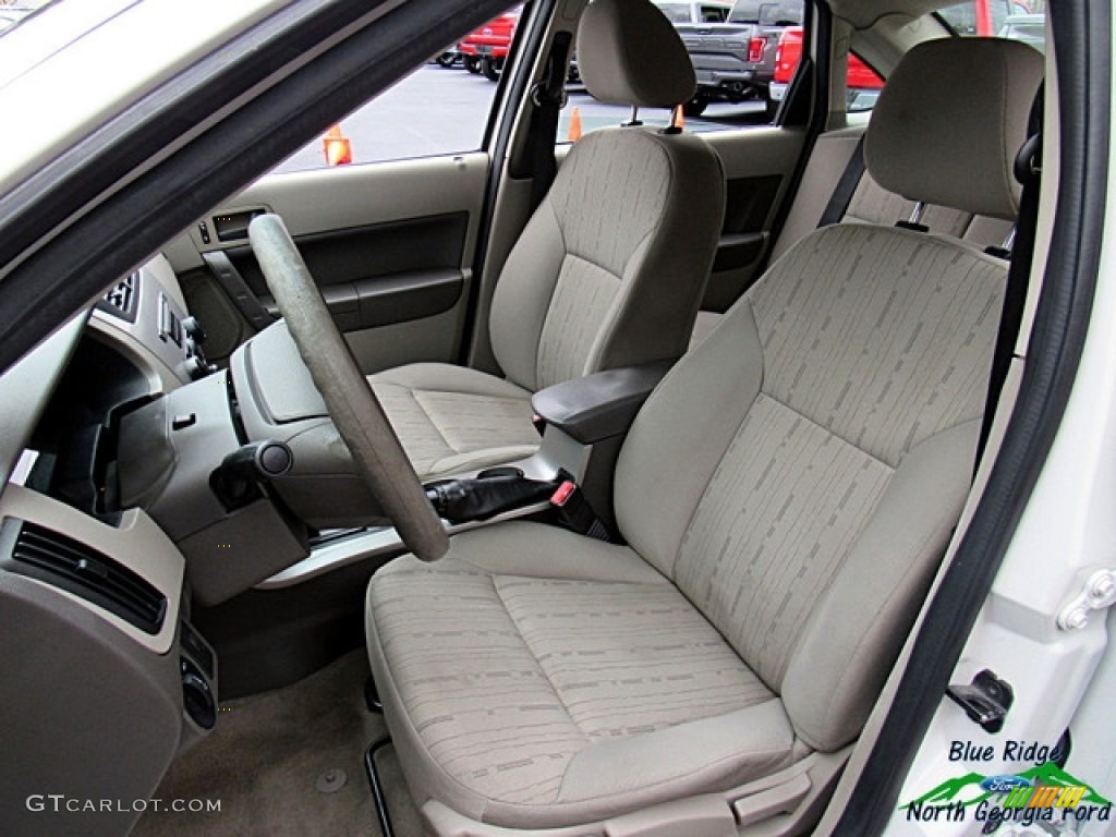 2011 Focus SE Sedan - White Suede / Medium Stone photo #12