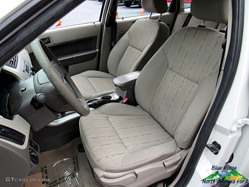 2011 Focus SE Sedan - White Suede / Medium Stone photo #12