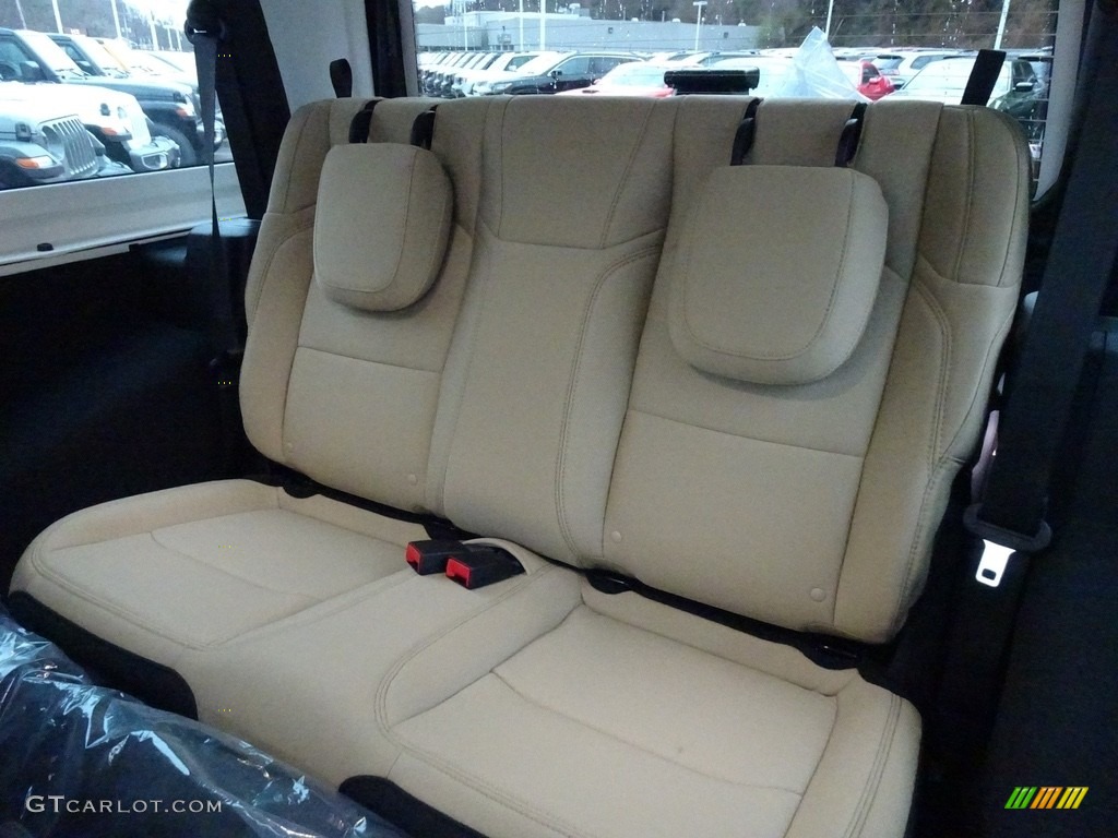 Black Interior 2019 Jeep Wrangler Sport 4x4 Photo #130768689