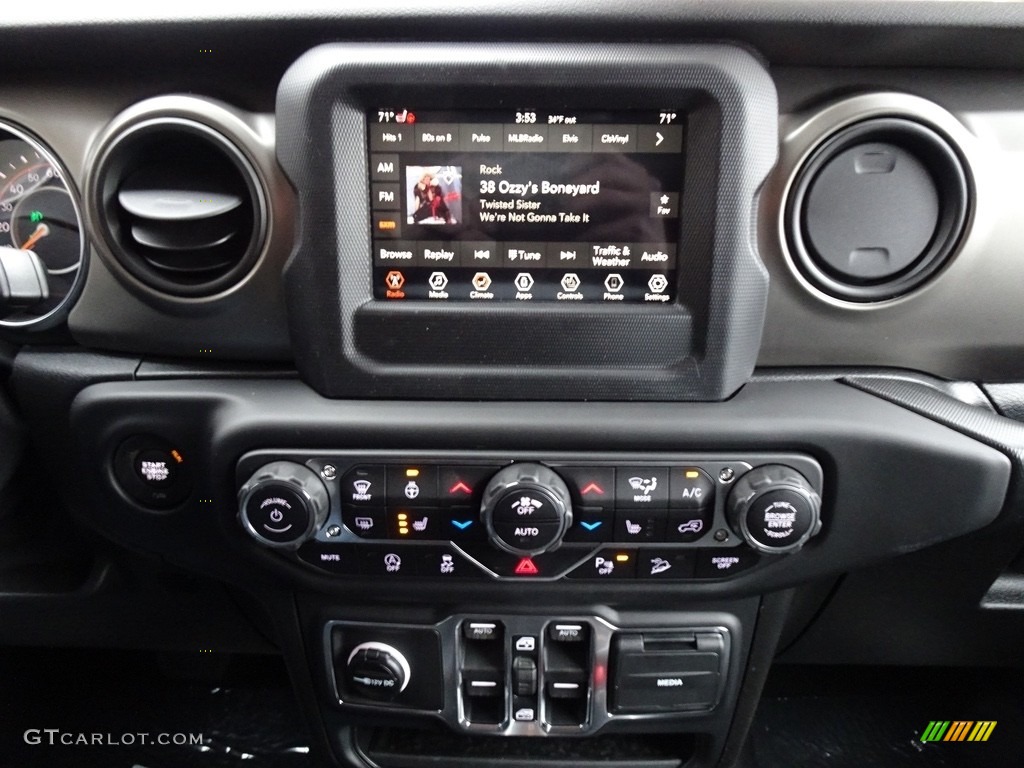 2019 Jeep Wrangler Unlimited Sport 4x4 Controls Photo #130769199