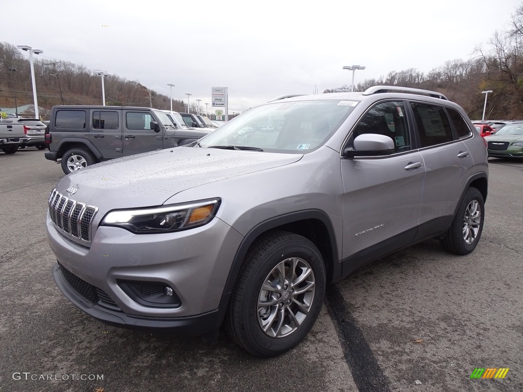 2019 Cherokee Latitude Plus 4x4 - Billet Silver Metallic / Black photo #1