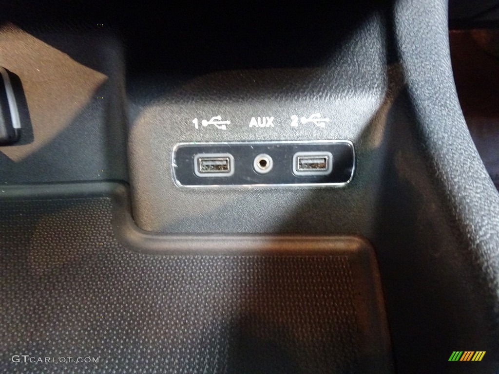 2018 Durango GT AWD - Vice White Tri-Coat Pearl / Black photo #19
