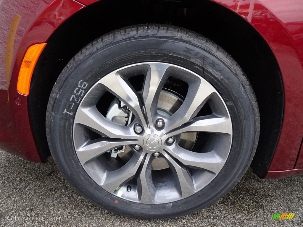 2019 Chrysler Pacifica Limited Wheel Photo #130770081