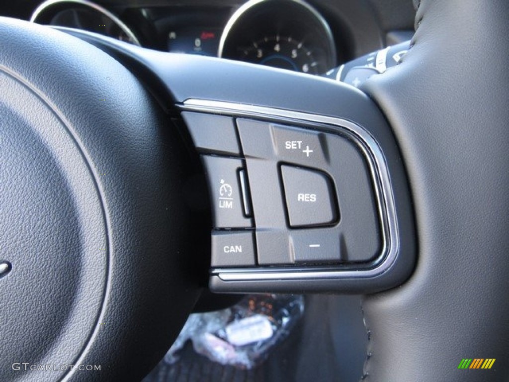 2019 Jaguar XF Premium Ebony Steering Wheel Photo #130777023