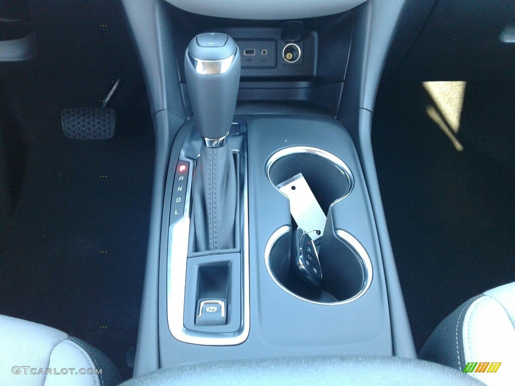 2019 Equinox LT - Summit White / Medium Ash Gray photo #16