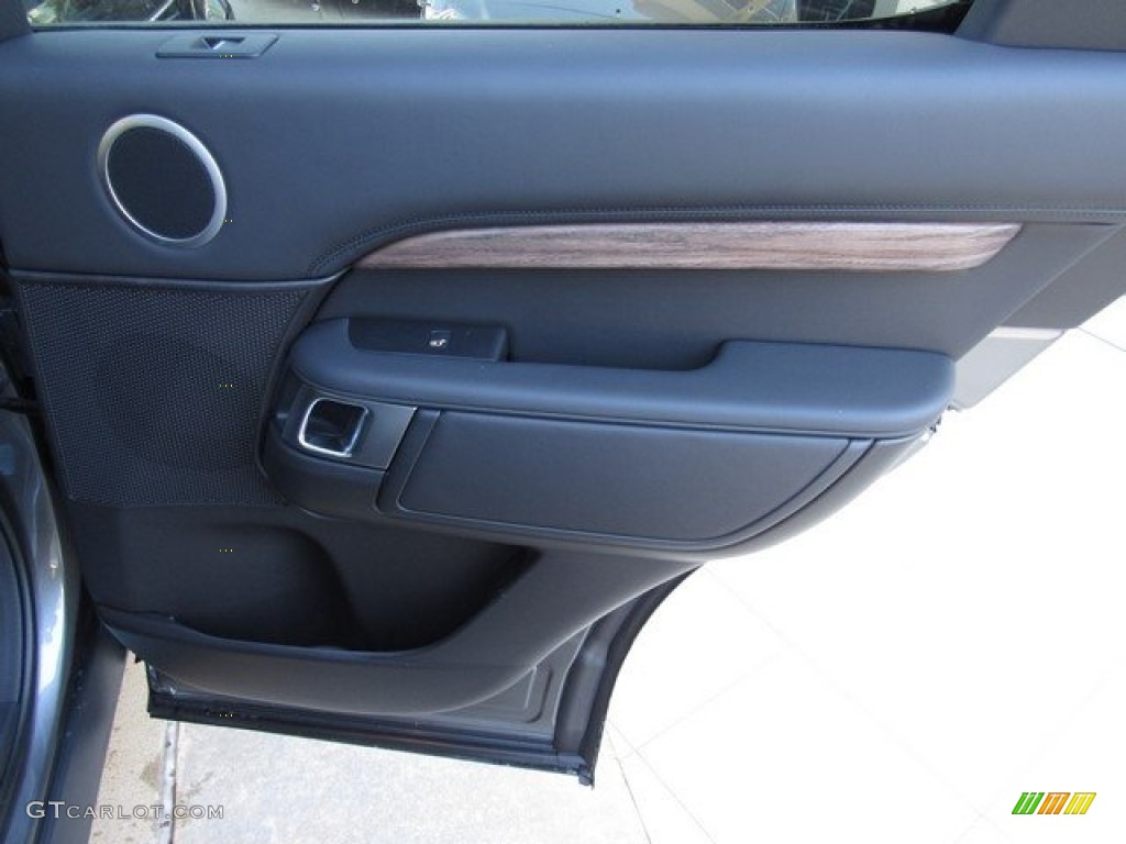 2019 Land Rover Discovery HSE Luxury Ebony Door Panel Photo #130778211