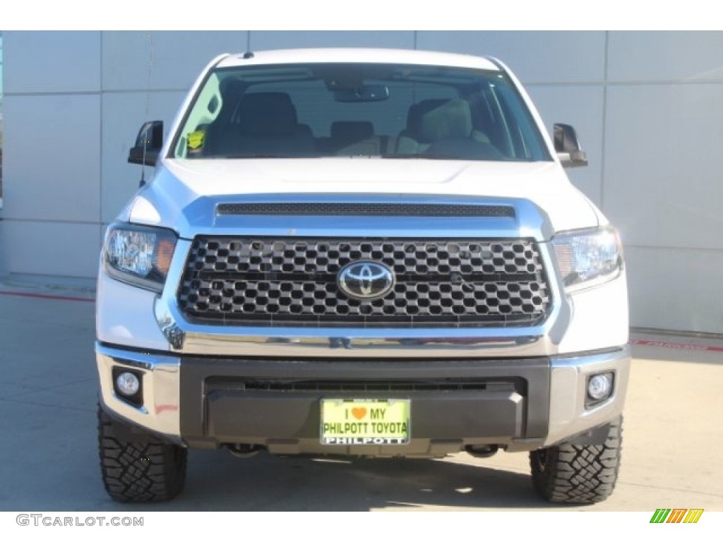 2019 Tundra SR5 CrewMax 4x4 - Super White / Graphite photo #3