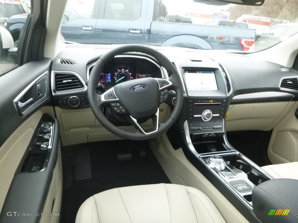 2019 Ford Edge Titanium AWD Front Seat Photo #130790865