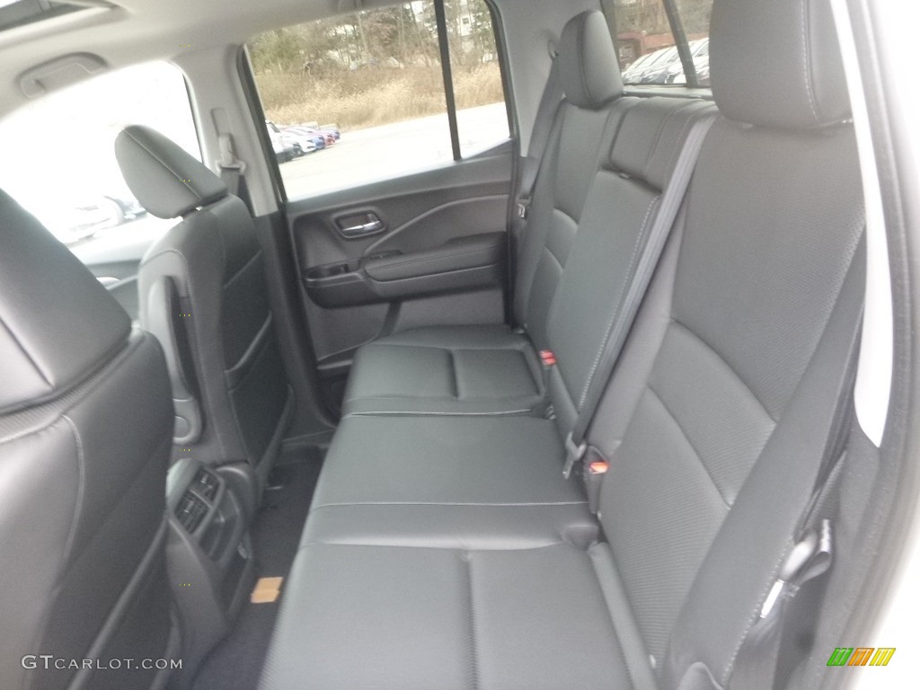 2019 Honda Ridgeline RTL-T AWD Rear Seat Photos