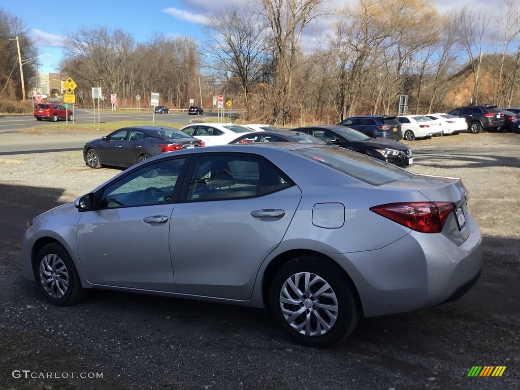 2017 Corolla LE - Falcon Gray Metallic / Ash Gray photo #6