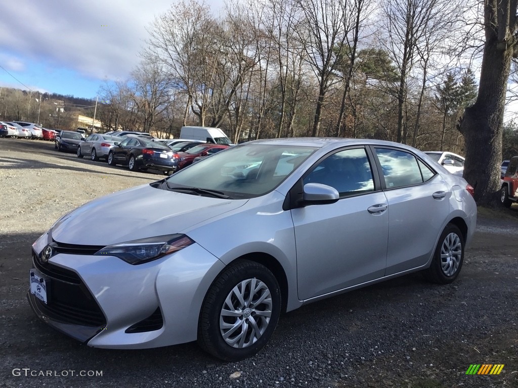 2017 Corolla LE - Falcon Gray Metallic / Ash Gray photo #7