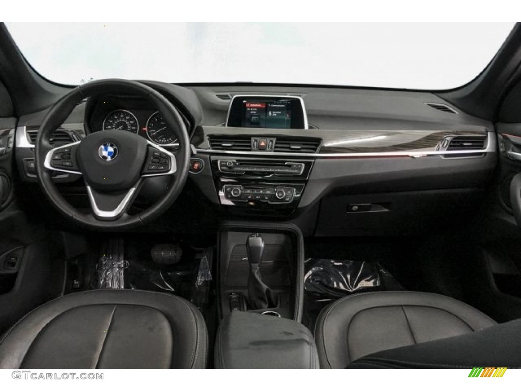 Black Interior 2018 BMW X1 xDrive28i Photo #130793379