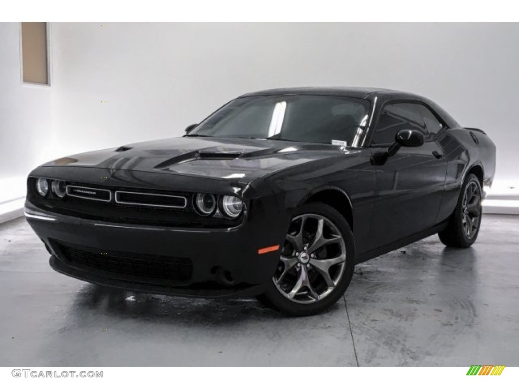 2017 Challenger SXT - Pitch Black / Black photo #12