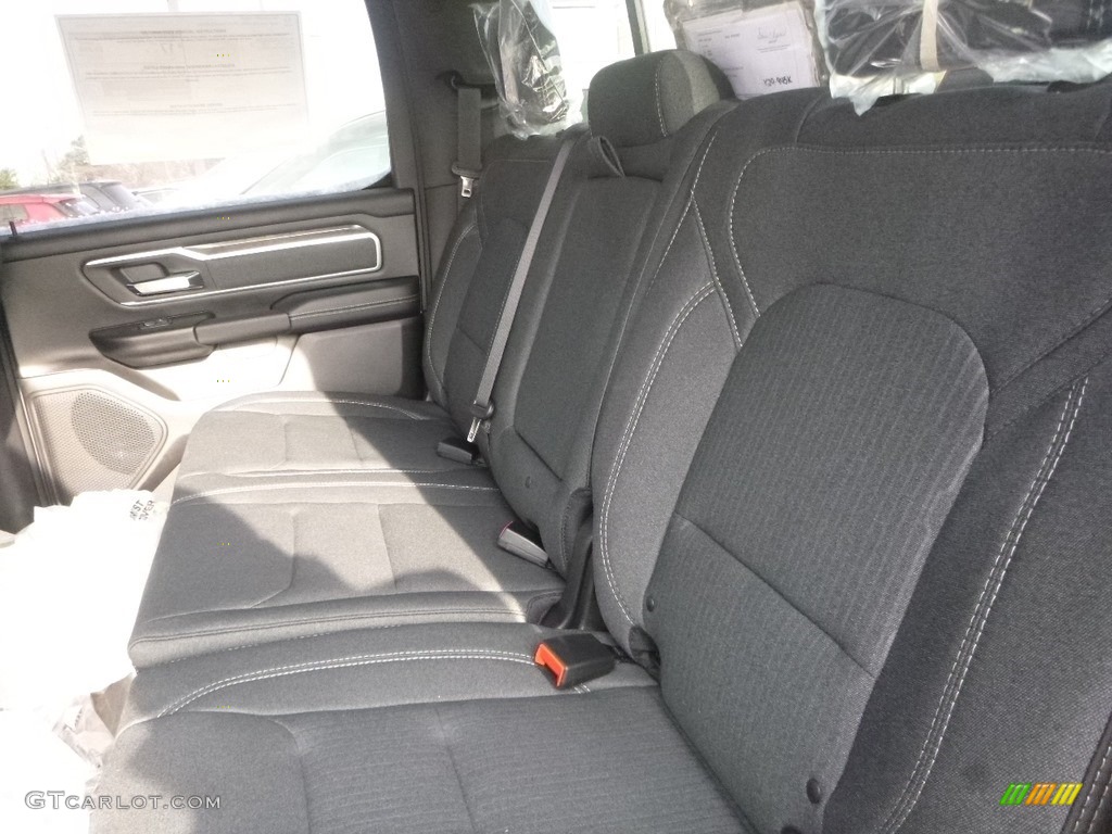 2019 1500 Big Horn Crew Cab 4x4 - Granite Crystal Metallic / Black photo #10