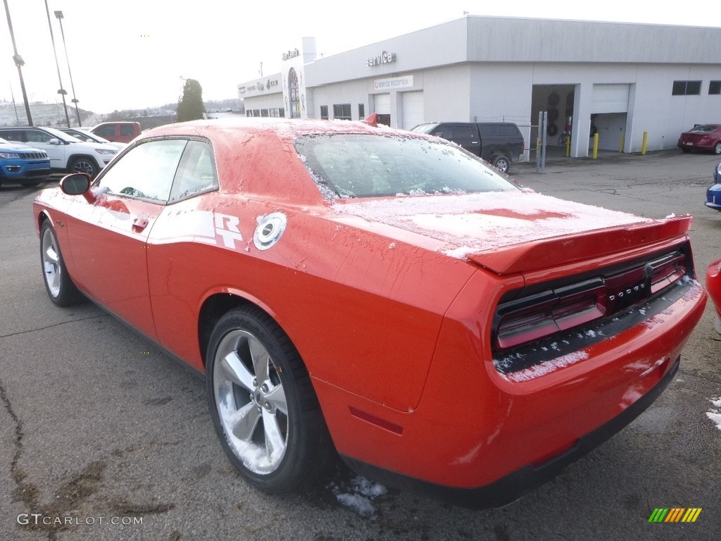 2019 Challenger R/T Classic - Go Mango / Black photo #4