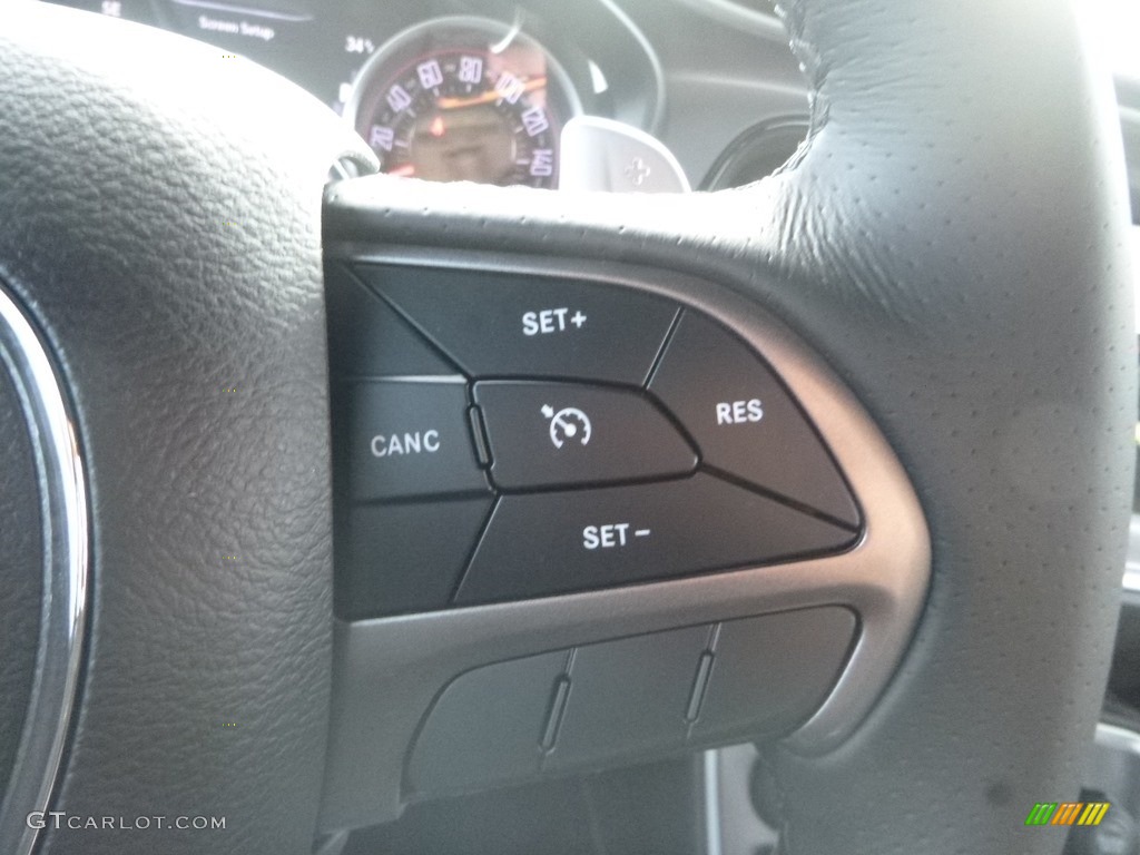 2019 Dodge Challenger R/T Classic Steering Wheel Photos