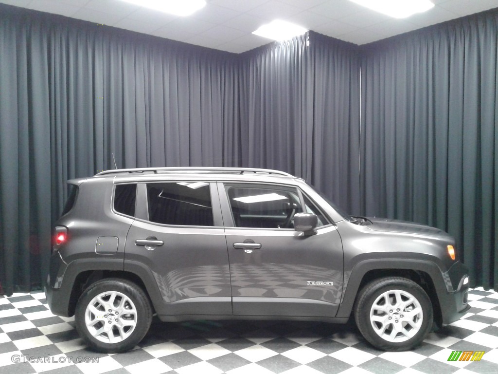 2018 Renegade Latitude - Granite Crystal Metallic / Black photo #5