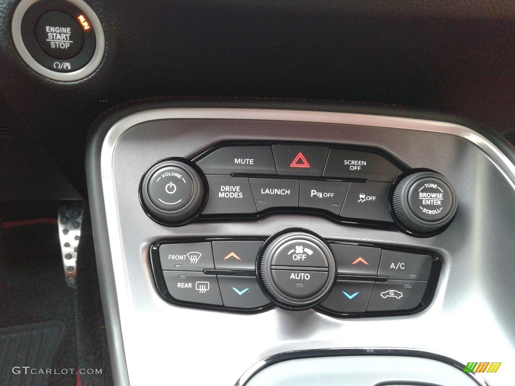 2019 Dodge Challenger R/T Scat Pack Widebody Controls Photo #130801572