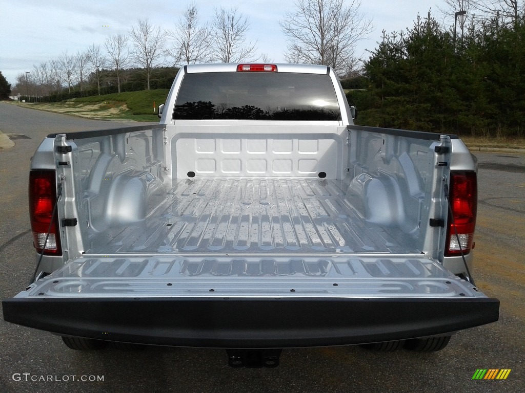 2018 3500 Tradesman Crew Cab 4x4 Dual Rear Wheel - Bright Silver Metallic / Black/Diesel Gray photo #12