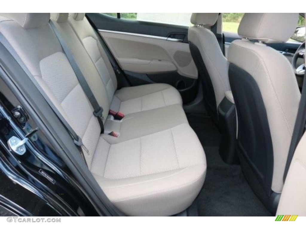 2019 Elantra SE - Phantom Black / Gray photo #5