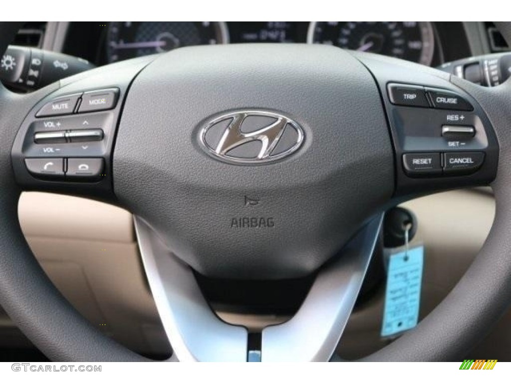 2019 Elantra SE - Phantom Black / Gray photo #6