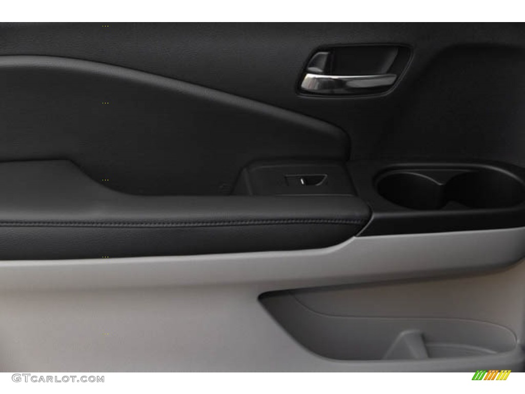 2019 Honda Pilot EX-L Gray Door Panel Photo #130811568