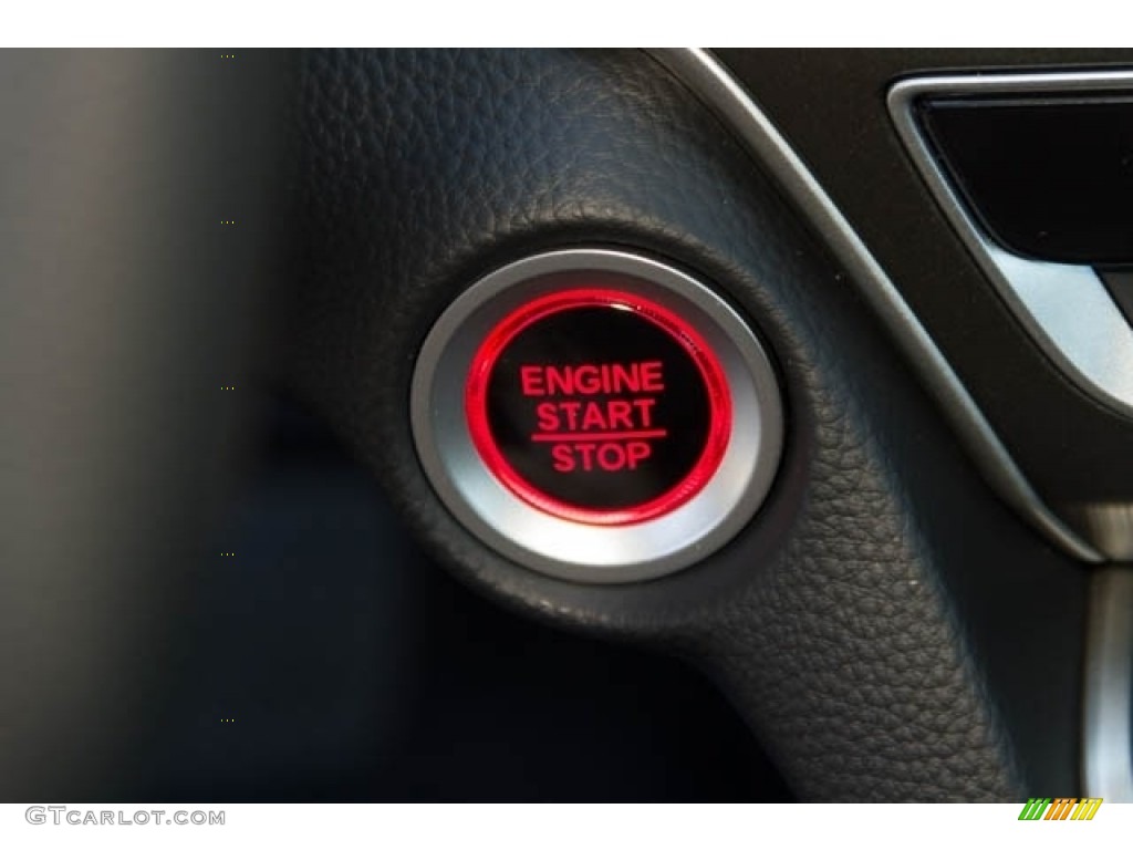 2019 Honda Accord LX Sedan Controls Photo #130812348