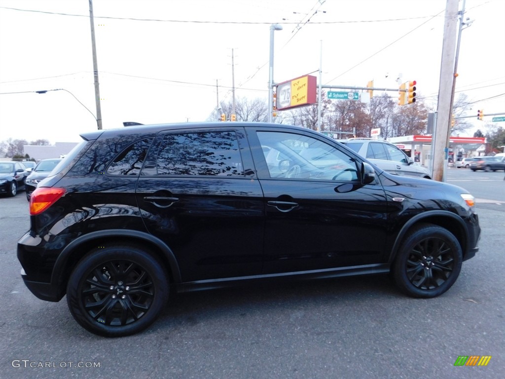 2018 Outlander Sport ES AWC - Labrador Black Metallic / Black photo #4