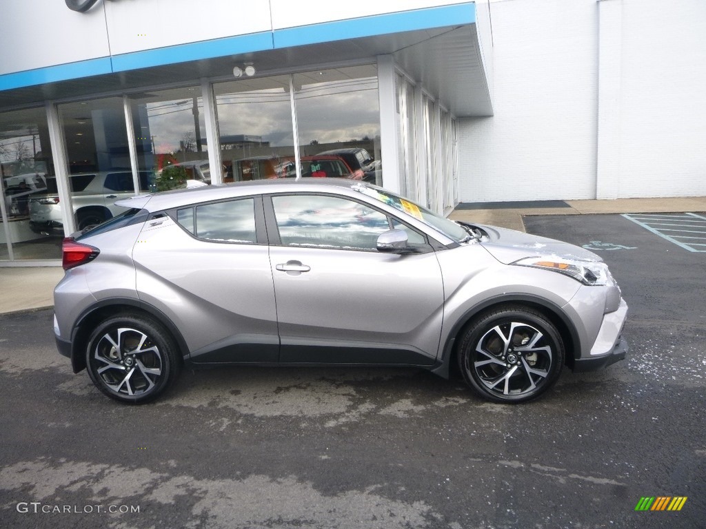2018 C-HR XLE - Silver Knockout Metallic / Black photo #3