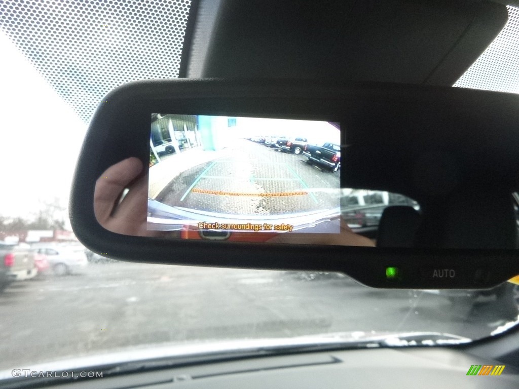 2018 C-HR XLE - Silver Knockout Metallic / Black photo #18