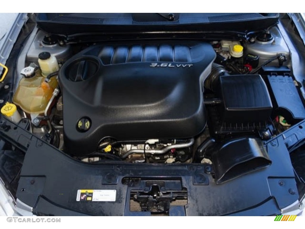 2014 200 Touring Sedan - Billet Silver Metallic / Black photo #30