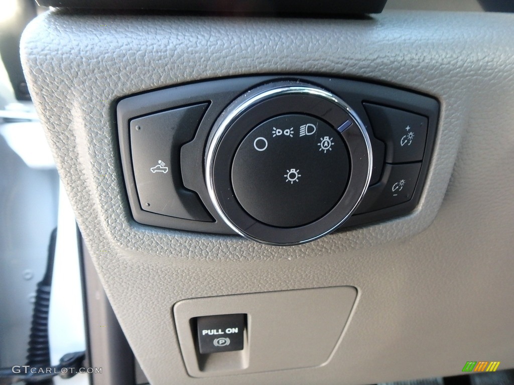 2019 Ford F150 XL Regular Cab 4x4 Controls Photo #130818455