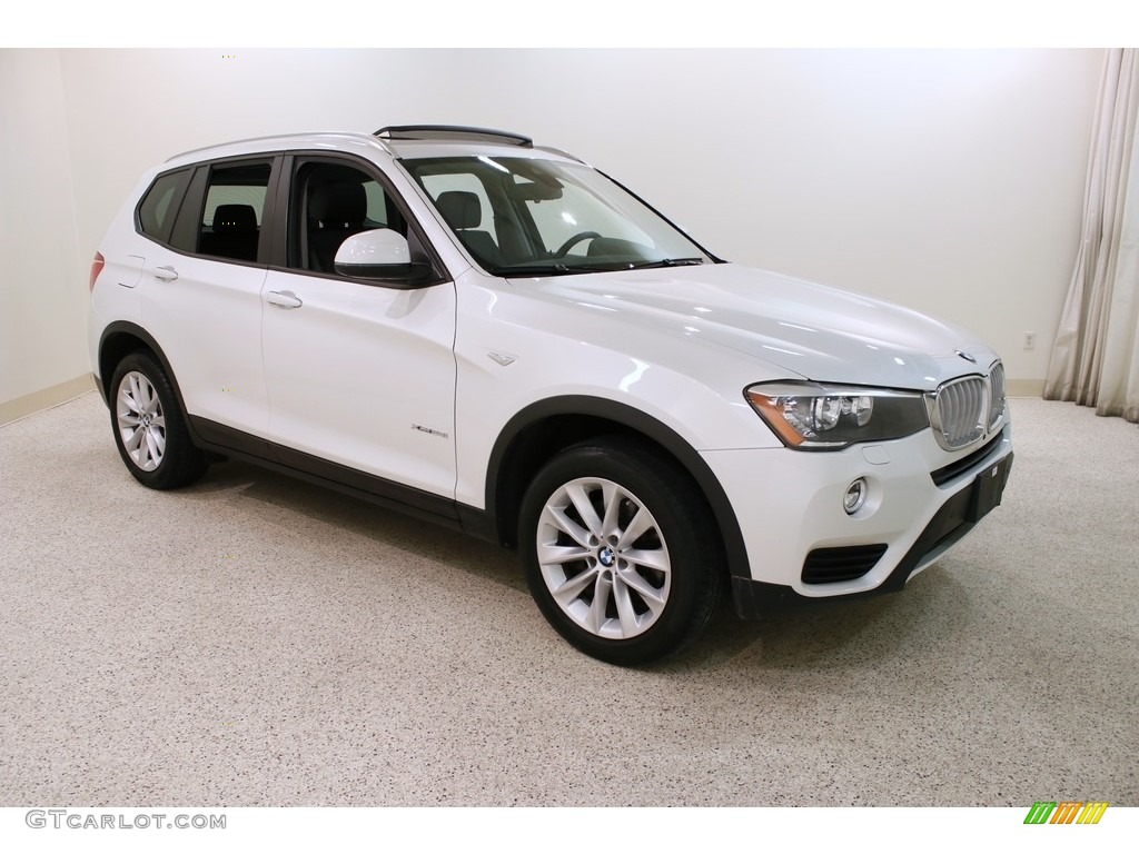 2016 X3 xDrive28i - Mineral White Metallic / Black photo #1