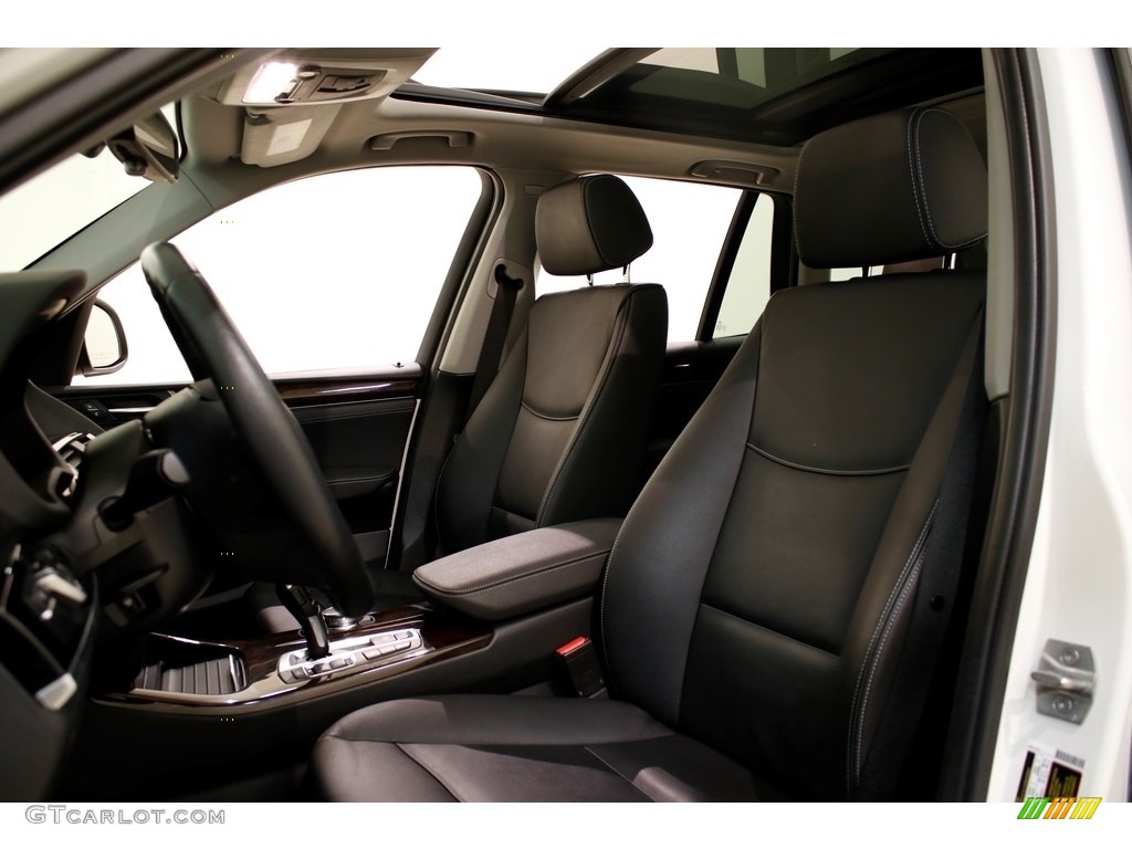 2016 X3 xDrive28i - Mineral White Metallic / Black photo #5