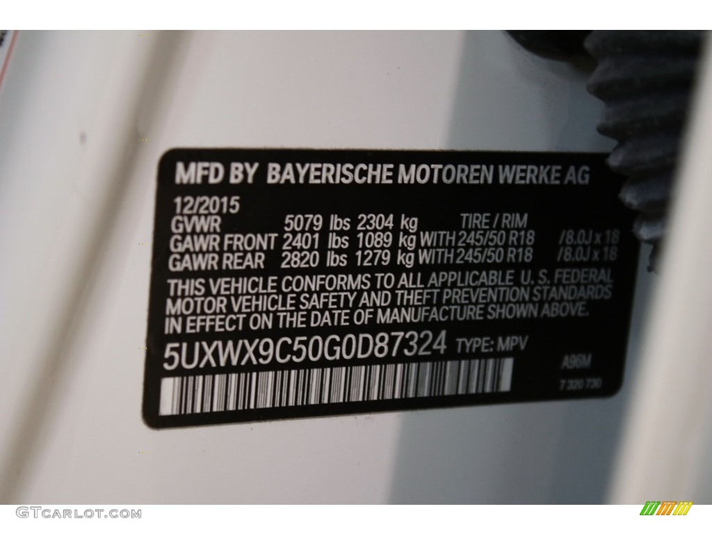 2016 X3 xDrive28i - Mineral White Metallic / Black photo #18
