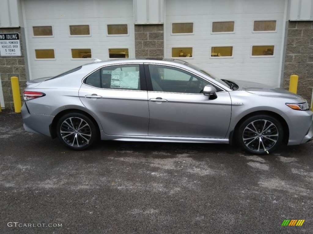 2019 Camry Hybrid SE - Celestial Silver Metallic / Ash photo #2