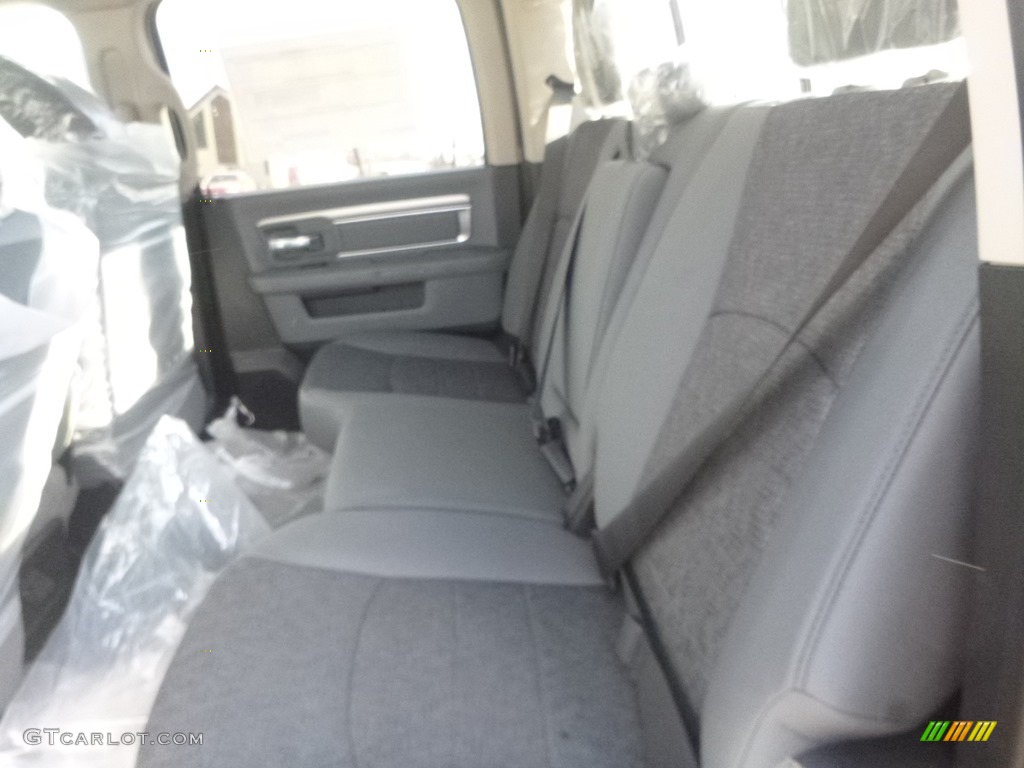 2019 1500 Classic Big Horn Crew Cab 4x4 - Brilliant Black Crystal Pearl / Black/Diesel Gray photo #12