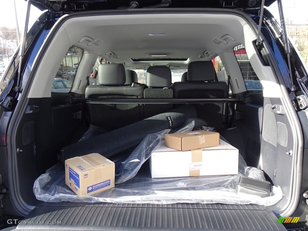 2019 Lexus LX 570 Trunk Photo #130825880