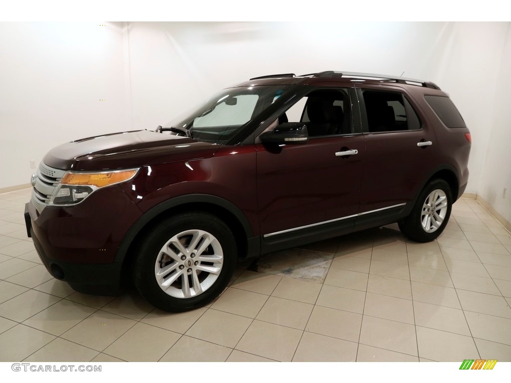 2011 Explorer XLT - Bordeaux Reserve Red Metallic / Charcoal Black photo #3