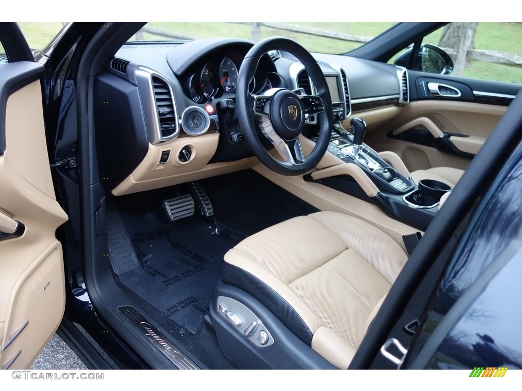 Black/Luxor Beige Interior 2016 Porsche Cayenne S Photo #130831077