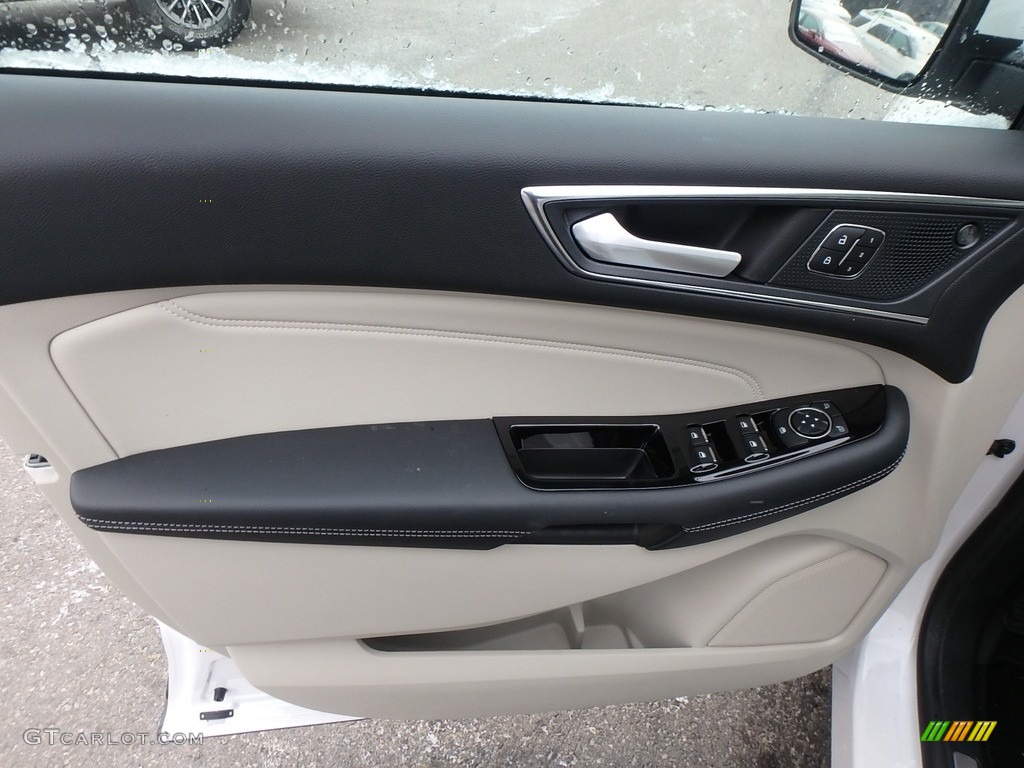 2019 Ford Edge Titanium AWD Ebony Door Panel Photo #130831144