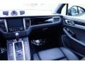 Jet Black Metallic - Macan  Photo No. 15